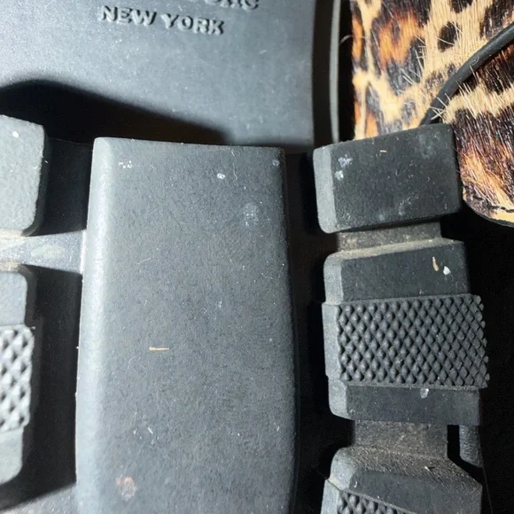 Leopard Print Women Shoes by RAG & BONE SIZE 39B converts to US 8.5 - Picture 3 of 4